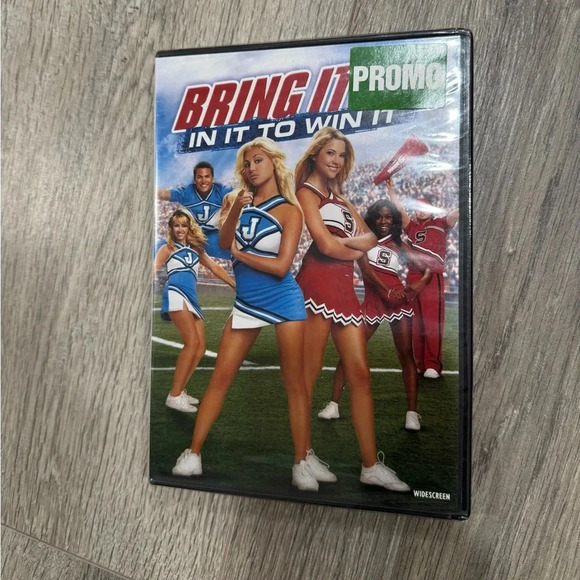Bring it on in it to win it dvd movie NWT - Picture 1 of 2